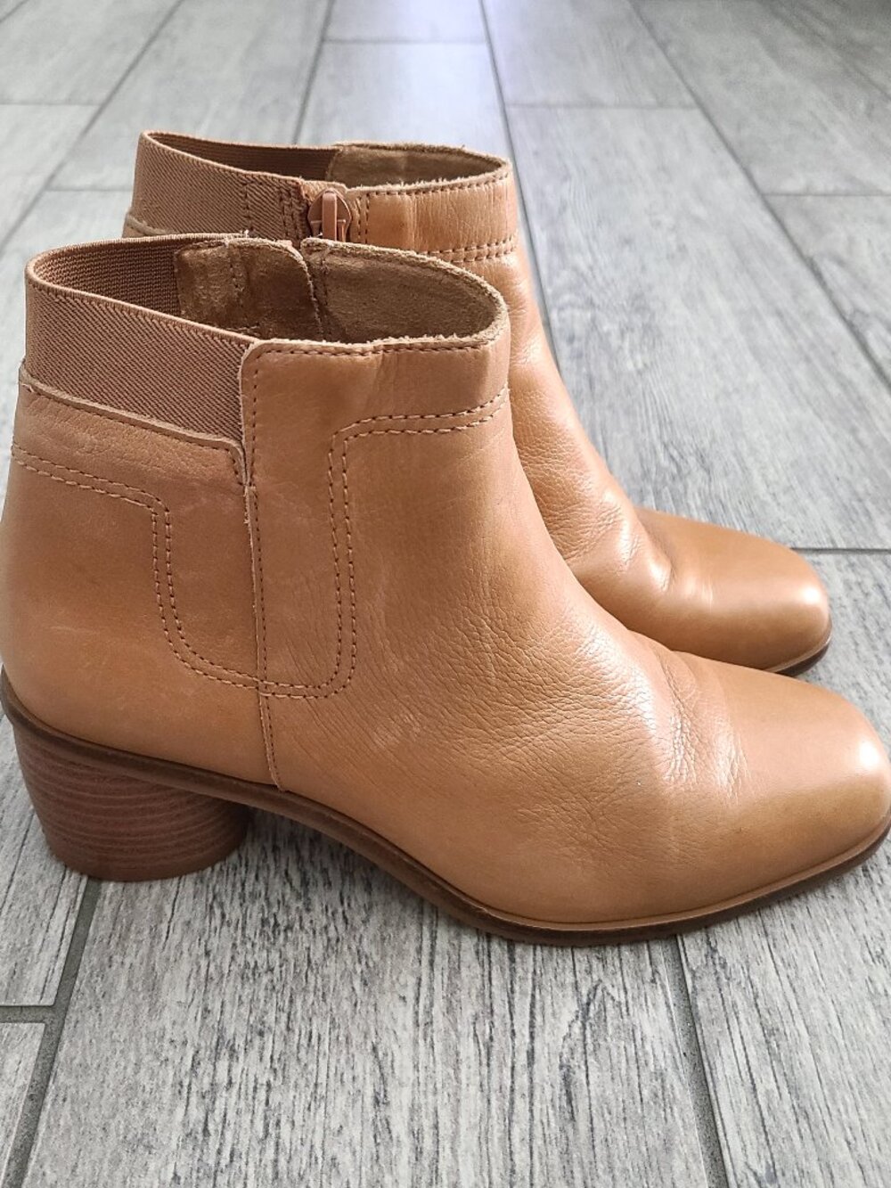 Brioso Women’s 6M Tan Leather Ankle Boots Block Heel Side Zip Booties